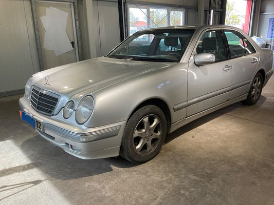 Mercedes-Benz E-Klasse E 200 Kompressor Elegance 2000 – снимка 1