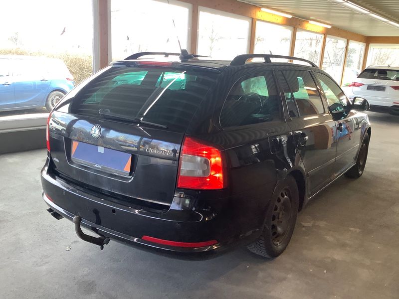 Skoda Octavia 2.0 TDI RS 2012 – снимка 2