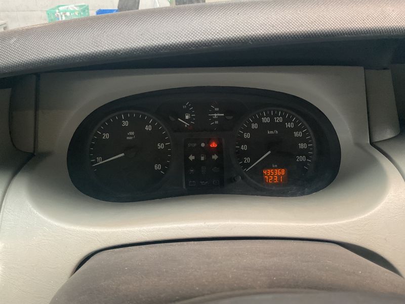 Opel Vivaro 2.5 DTI / CDTI Kasten L1H1 2,7t 2004 – снимка 4