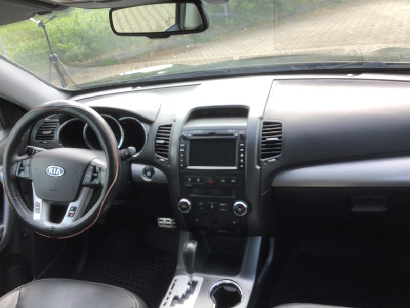 Kia Sorento 2.2 CRDi Spirit 4WD 2011 – снимка 18