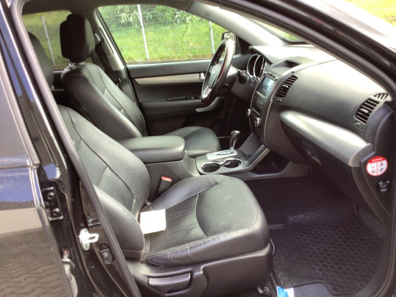 Kia Sorento 2.2 CRDi Spirit 4WD 2011 – снимка 17