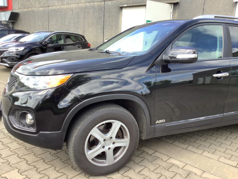 Kia Sorento 2.2 CRDi Spirit 4WD 2011 – снимка 2