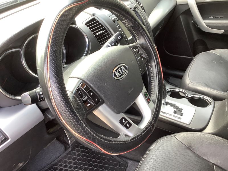 Kia Sorento 2.2 CRDi Spirit 4WD 2011 – снимка 29