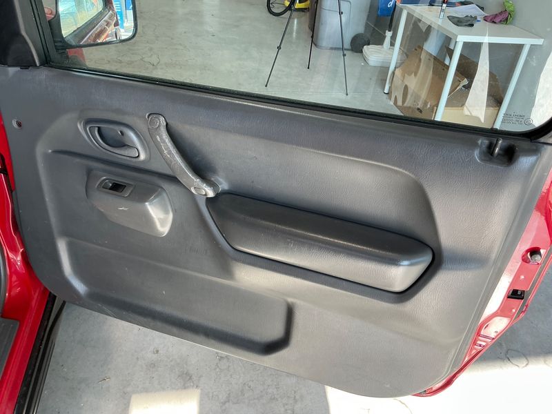 Suzuki Jimny 1.5 DDiS Cabriolet JLX 2005 – снимка 28