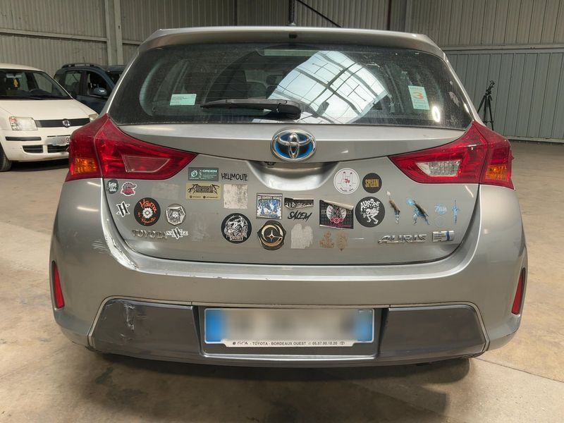 Toyota Auris 1.8 Hybrid Dynamic 2013 – снимка 7