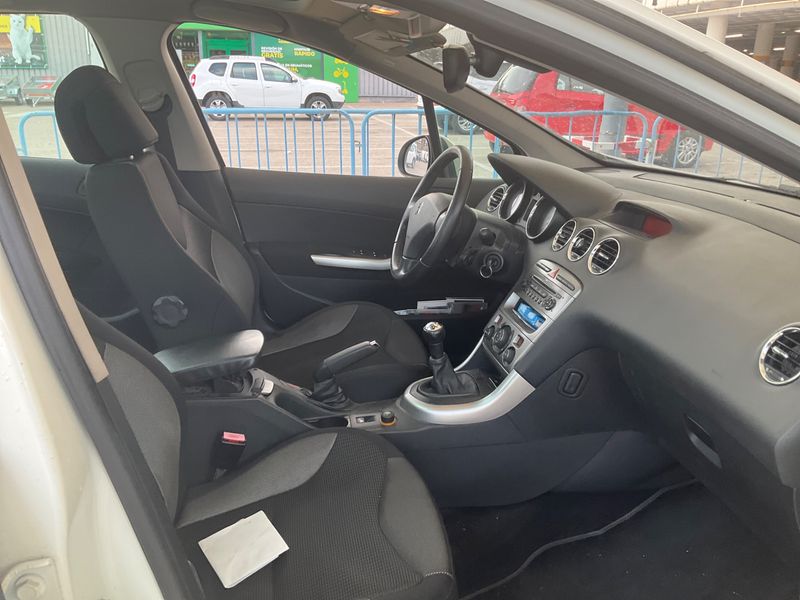 Peugeot 308 1.6 Premium 2008 – снимка 3