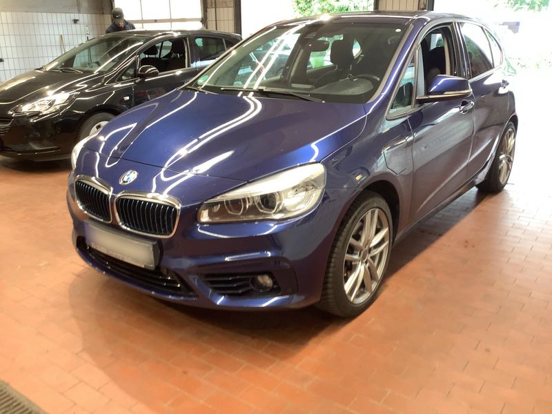 BMW 2er 225xe Active Tourer Sport Line 2017 – снимка 1