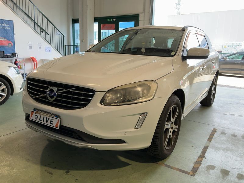 Volvo XC60 2.0 D4 Momentum 2WD 2014 – снимка 1