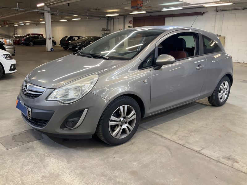 Opel Corsa 1.4 Satellite 2011 – снимка 1