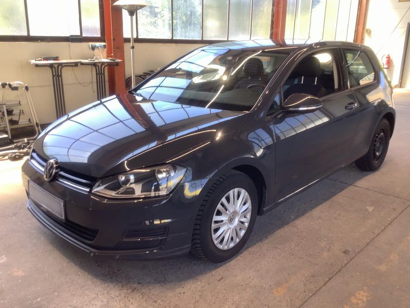 Volkswagen Golf VII 1.2 TSI Trendline BlueMotion Tech 2015 – снимка 1