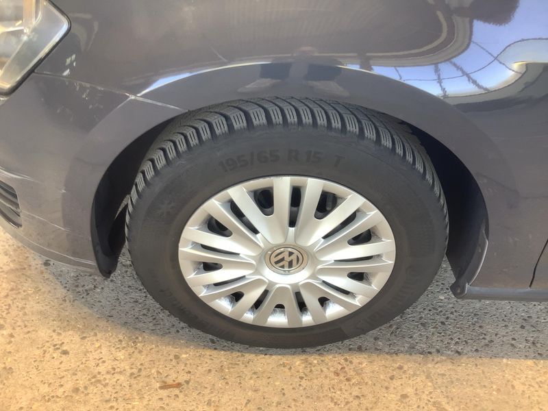 Volkswagen Golf VII 1.2 TSI Trendline BlueMotion Tech 2015 – снимка 3