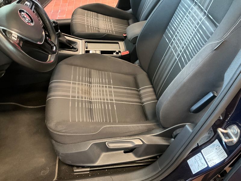 Volkswagen Golf VII 1.2 TSI Lounge BlueMotion Tech 2015 – снимка 34
