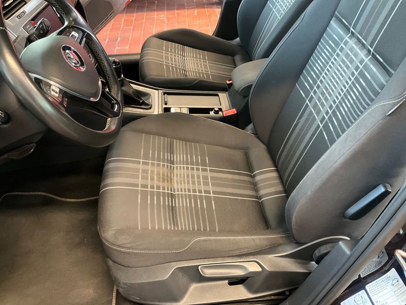 Volkswagen Golf VII 1.2 TSI Lounge BlueMotion Tech 2015 – снимка 33
