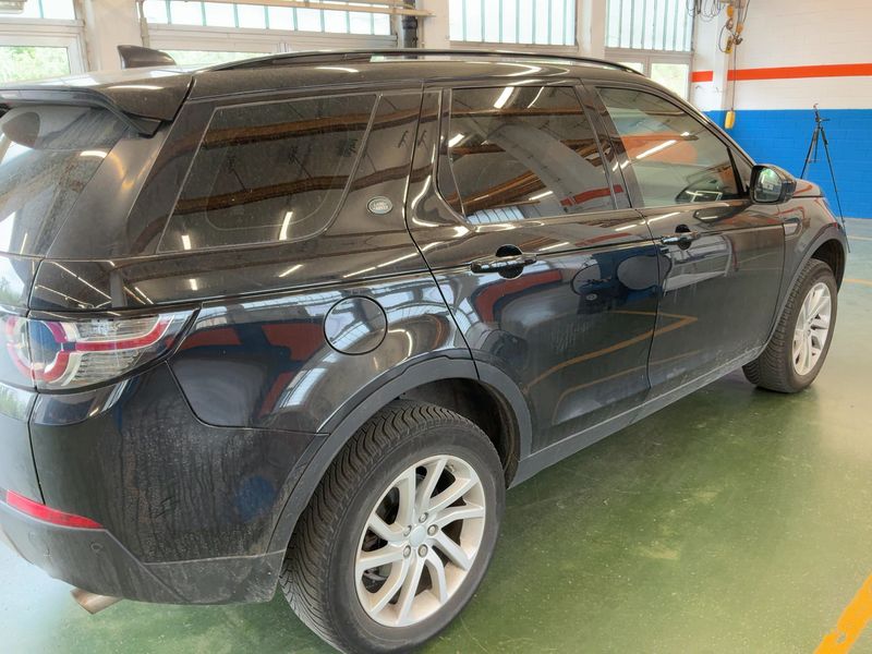 Land Rover Discovery Sport 2.0 Td4 SE AWD 2017 – снимка 8
