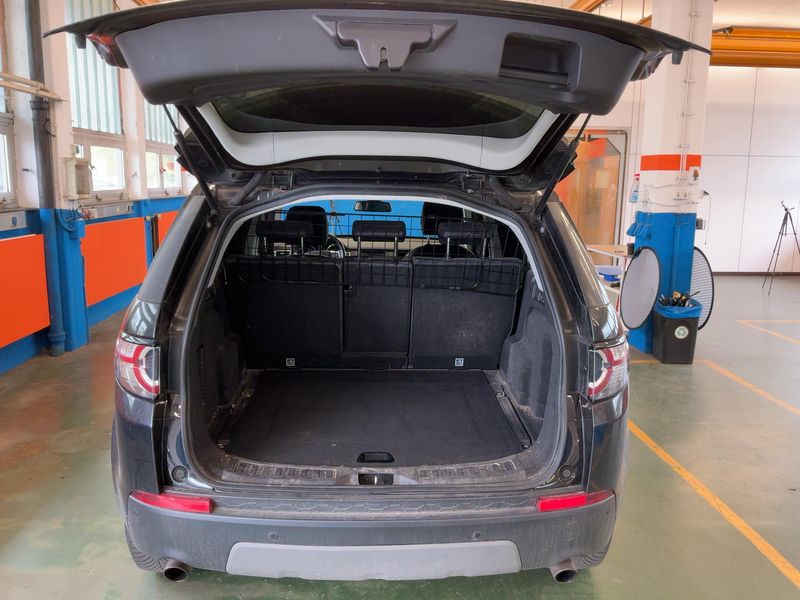 Land Rover Discovery Sport 2.0 Td4 SE AWD 2017 – снимка 15