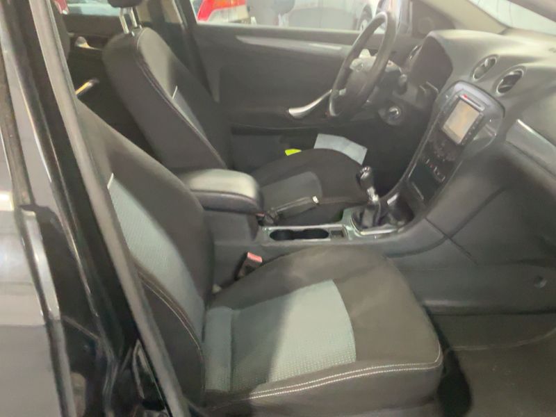 Ford Mondeo 2.0 TDCi Limited Edition 2012 – снимка 16