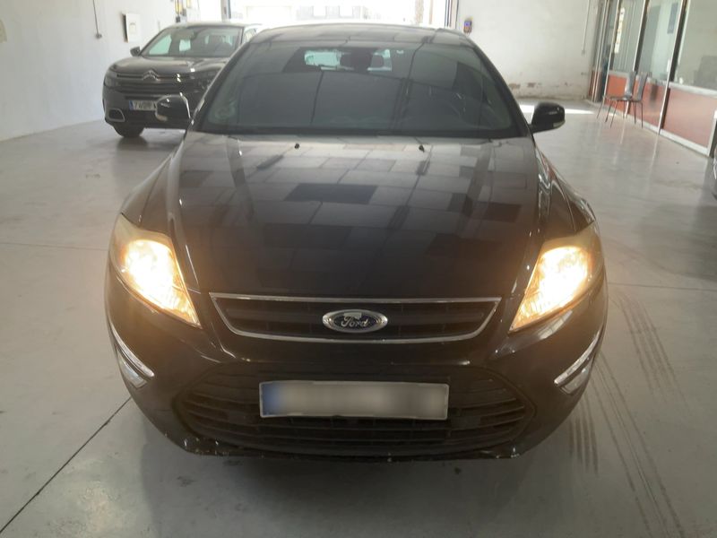 Ford Mondeo 2.0 TDCi Limited Edition 2012 – снимка 14