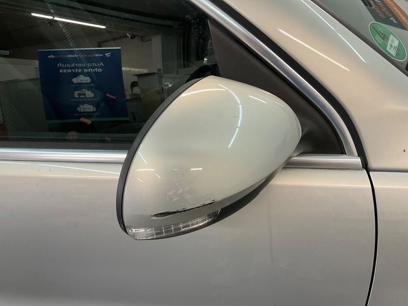 Volkswagen Tiguan 2.0 TSI Sport & Style 4Motion 2010 – снимка на щета