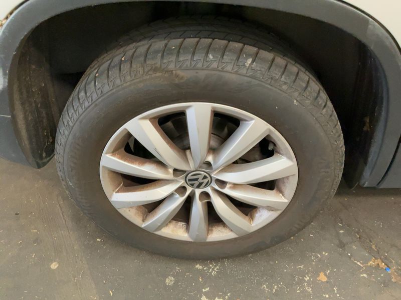 Volkswagen Tiguan 2.0 TSI Sport & Style 4Motion 2010 – снимка 18