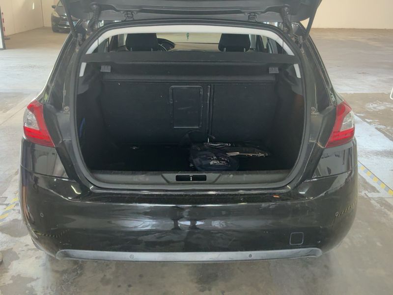 Peugeot 308 1.6 Blue-HDi Allure 2016 – снимка 15