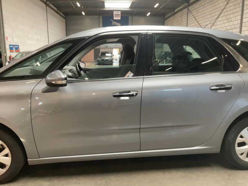 Citroen C4 Picasso 1.2 PureTech Selection 2017 – снимка на щета
