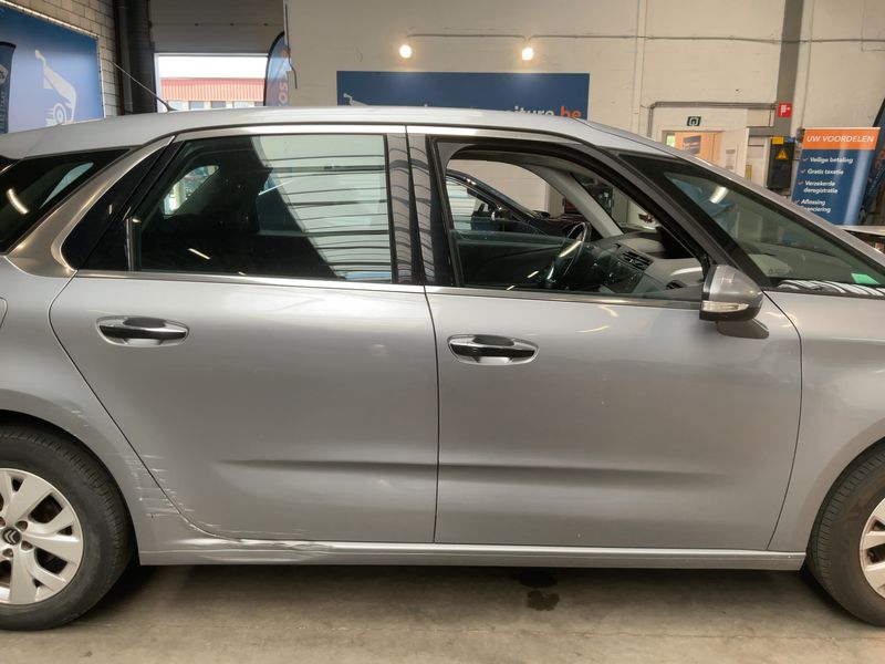 Citroen C4 Picasso 1.2 PureTech Selection 2017 – снимка на щета