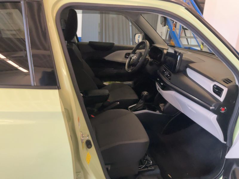 Suzuki Swift 1.2 DualJet Mild-Hybrid Comfort+ 2025 – снимка 16