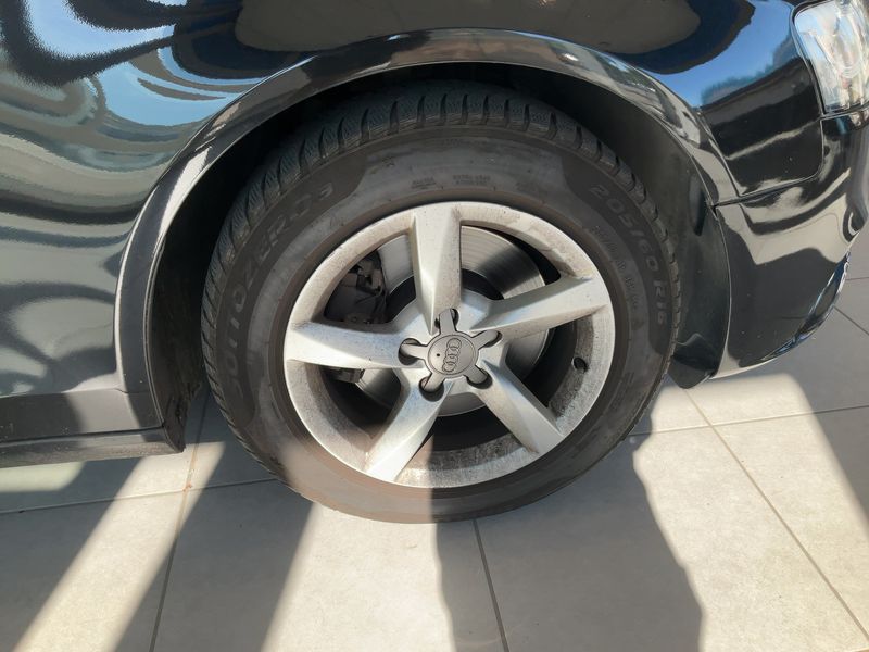 Audi A4 2.0 TDI Ambiente 2012 – снимка 19