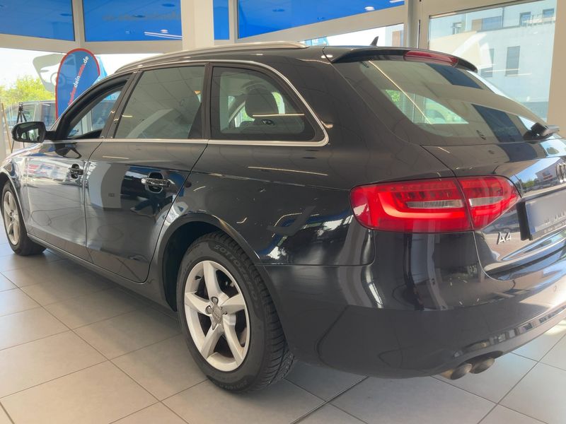 Audi A4 2.0 TDI Ambiente 2012 – снимка 3