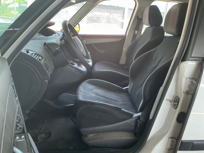 Citroen C4 Grand Picasso 1.6 HDi Business 2011 – снимка на щета 30