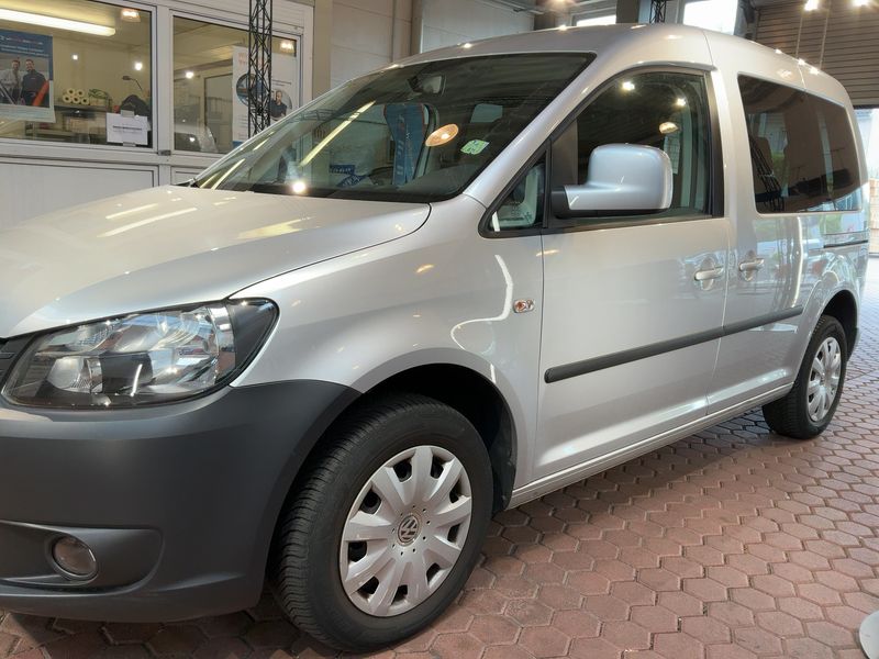Volkswagen Caddy 1.2 TSI Roncalli Trendline 2011 – снимка 2