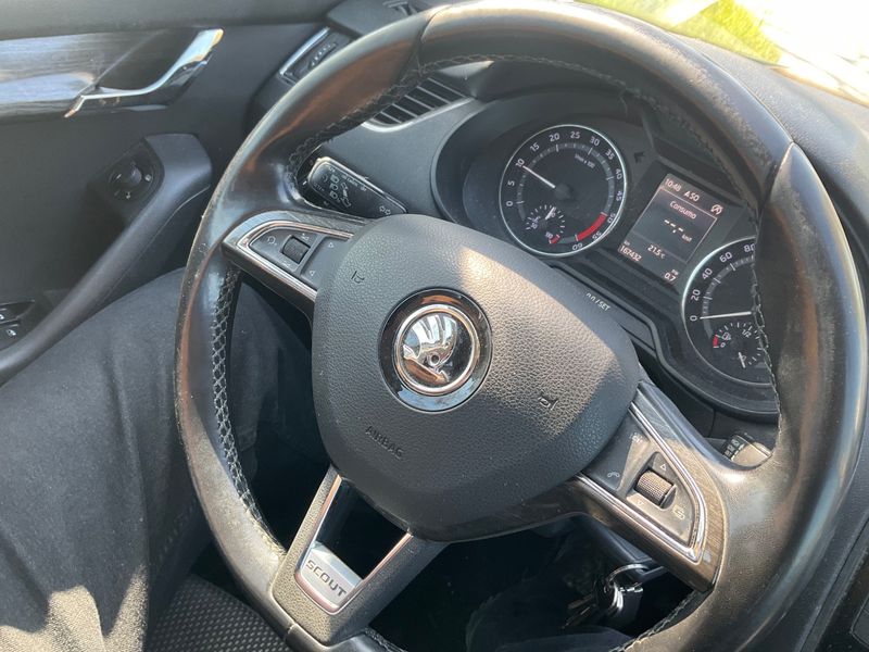 Skoda Octavia 2.0 TDI Scout 4x4 2016 – снимка 36
