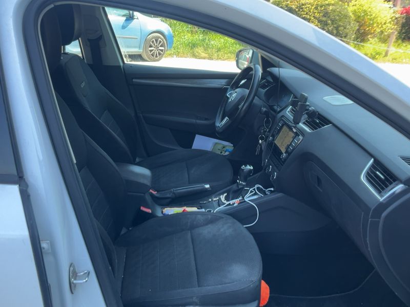 Skoda Octavia 2.0 TDI Scout 4x4 2016 – снимка 16