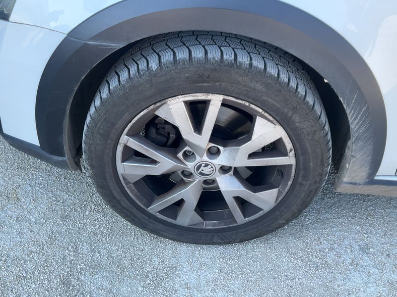 Skoda Octavia 2.0 TDI Scout 4x4 2016 – снимка 3