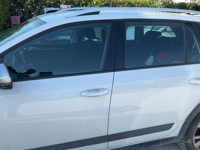 Skoda Octavia 2.0 TDI Scout 4x4 2016 – снимка 4