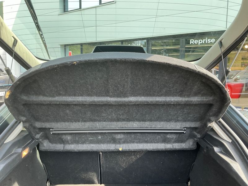 Renault Laguna 2.0 dCi BOSE Edition 2011 – снимка на щета