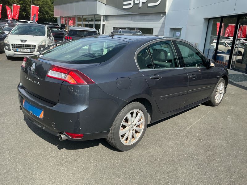 Renault Laguna 2.0 dCi BOSE Edition 2011 – снимка 2