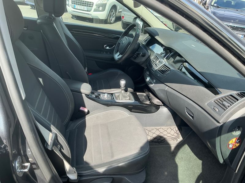 Renault Laguna 2.0 dCi BOSE Edition 2011 – снимка 3