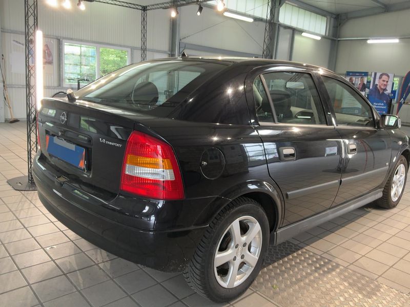 Opel Astra 1.4 Basis 2009 – снимка 8