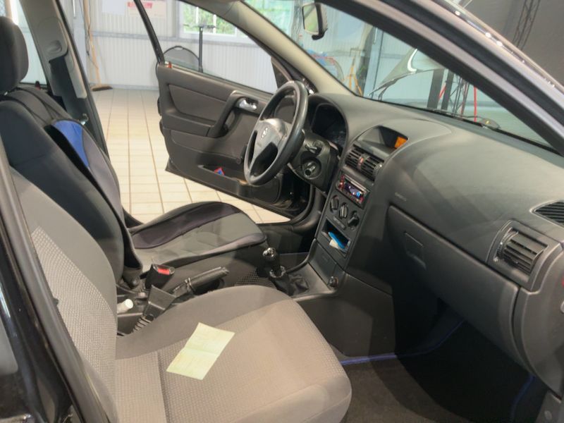 Opel Astra 1.4 Basis 2009 – снимка 16