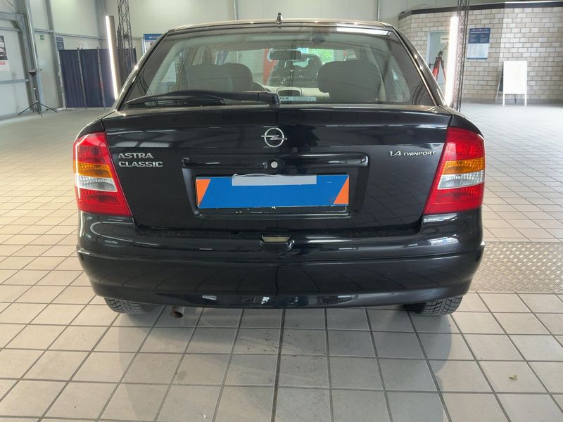 Opel Astra 1.4 Basis 2009 – снимка 7