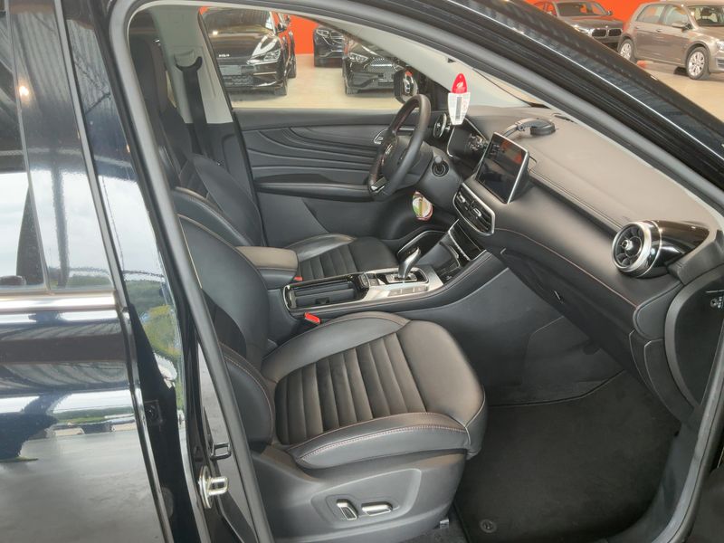 MG EHS 1.5 T-GDI Plug-in Hybrid Luxury 2024 – снимка 16