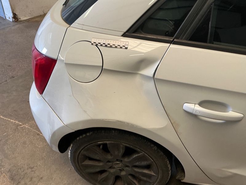 Audi A1 Sportback 1.6 TDI Ambition 2013 – снимка 23