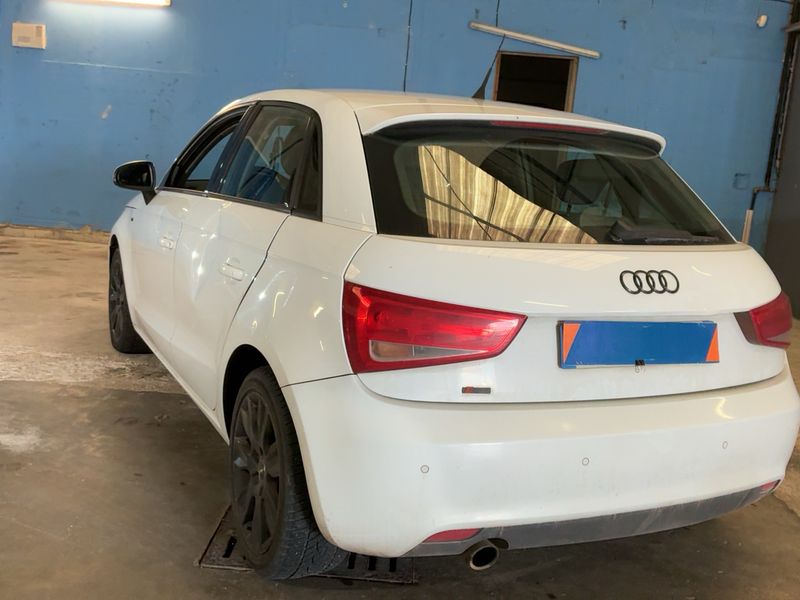 Audi A1 Sportback 1.6 TDI Ambition 2013 – снимка 6