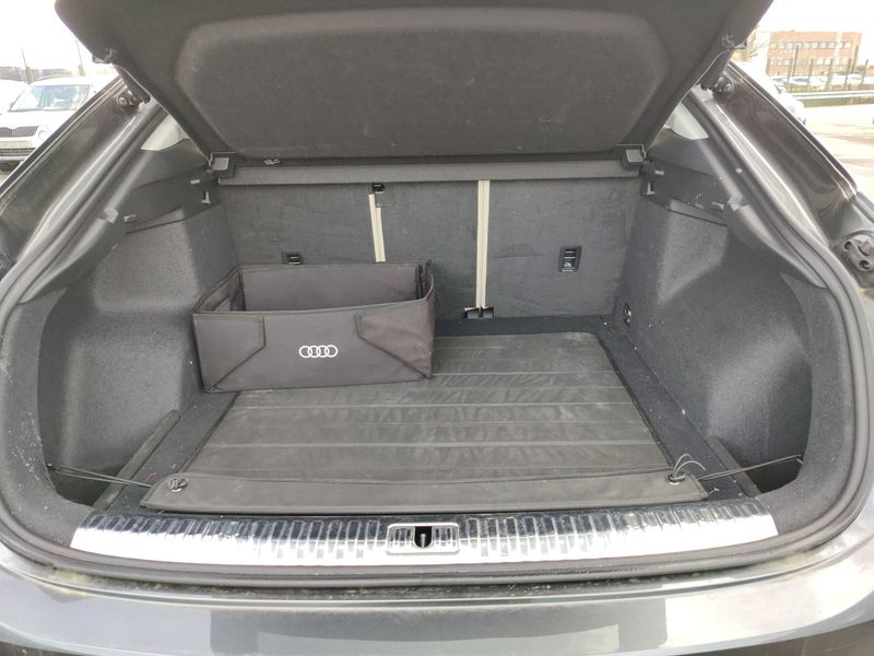 Audi Q3 Sportback 35 TFSI S Line 2025 – снимка 9