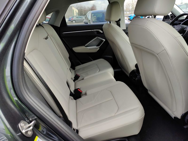 Audi Q3 Sportback 35 TFSI S Line 2025 – снимка 14