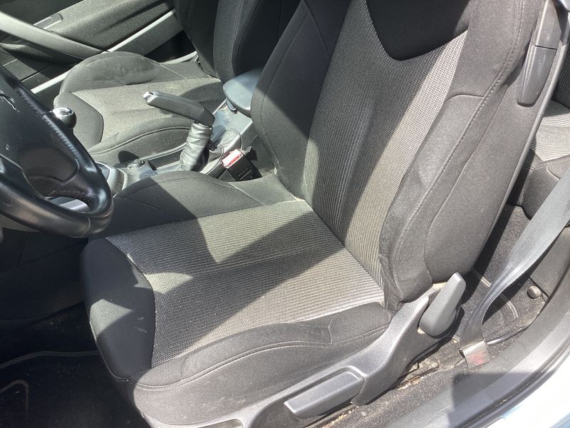 Peugeot 308 1.6 Access 2013 – снимка 32