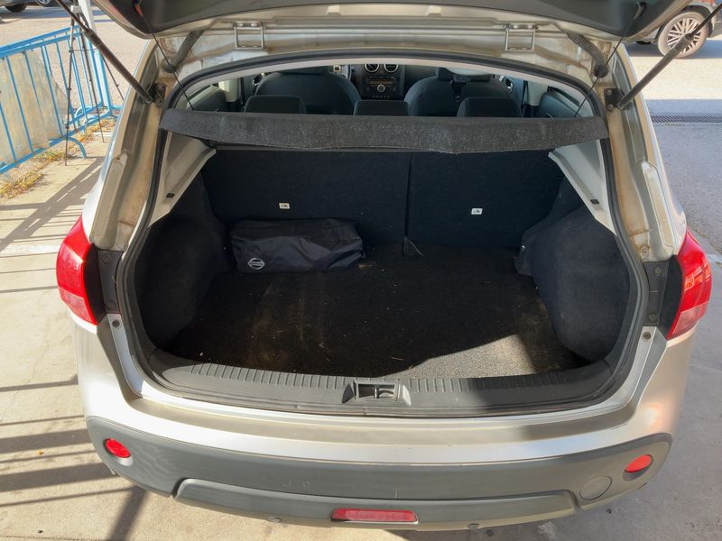 Nissan Qashqai 1.6 Acenta 2009 – снимка 15