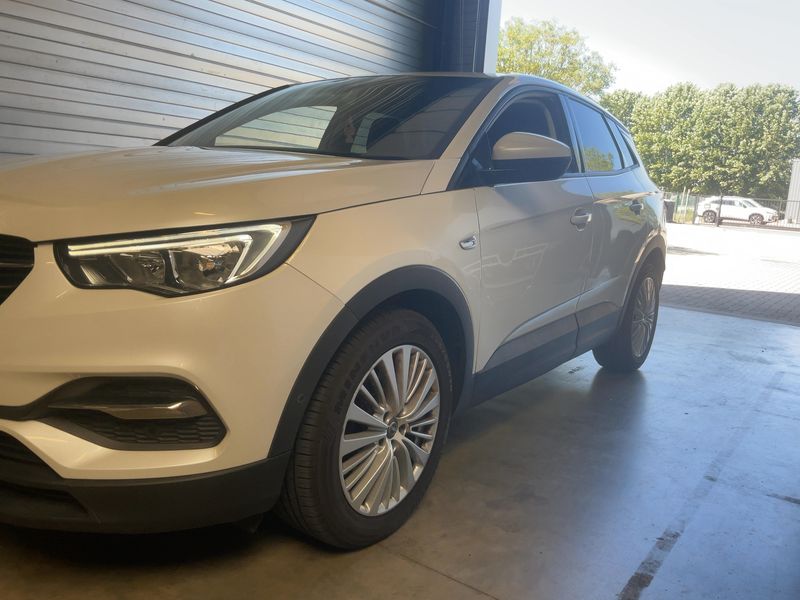 Opel Grandland X 1.2 Turbo Edition 2019 – снимка 2