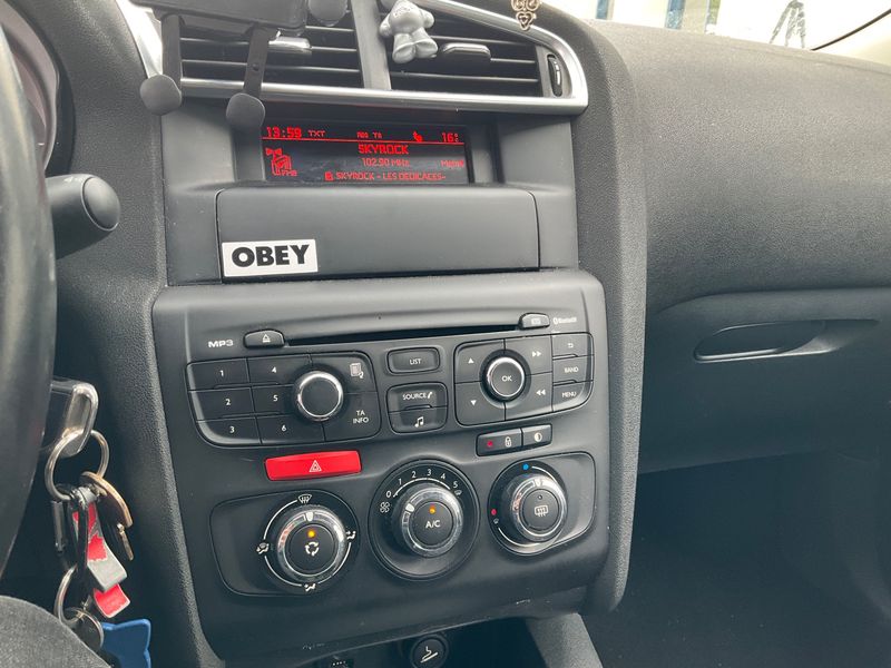 Citroen C4 1.6 Blue-HDi Societe Live 2015 – снимка 13